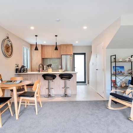 Greenwich Townhouse With Parking And Air-Con أوكلاند المظهر الخارجي الصورة