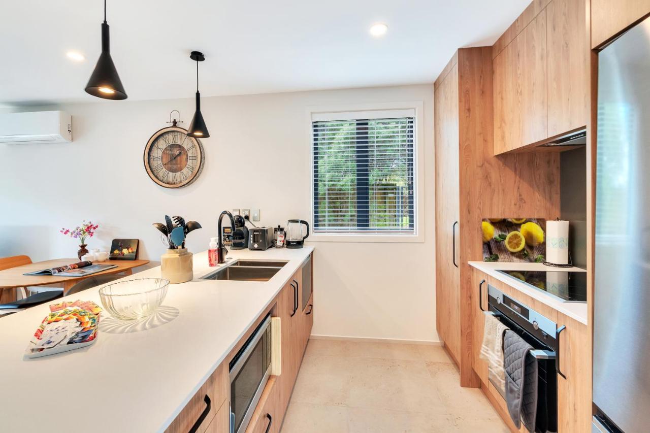 Greenwich Townhouse With Parking And Air-Con أوكلاند المظهر الخارجي الصورة