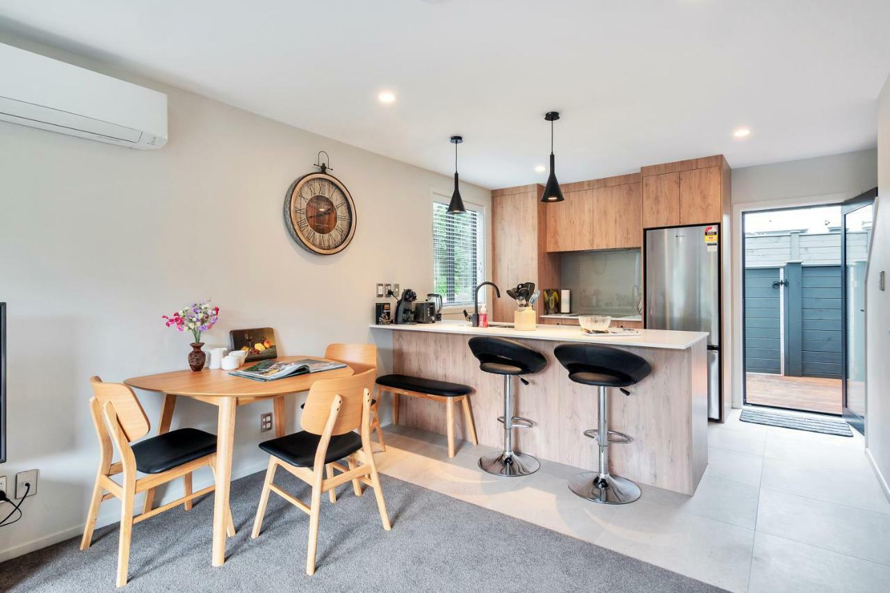 Greenwich Townhouse With Parking And Air-Con أوكلاند المظهر الخارجي الصورة