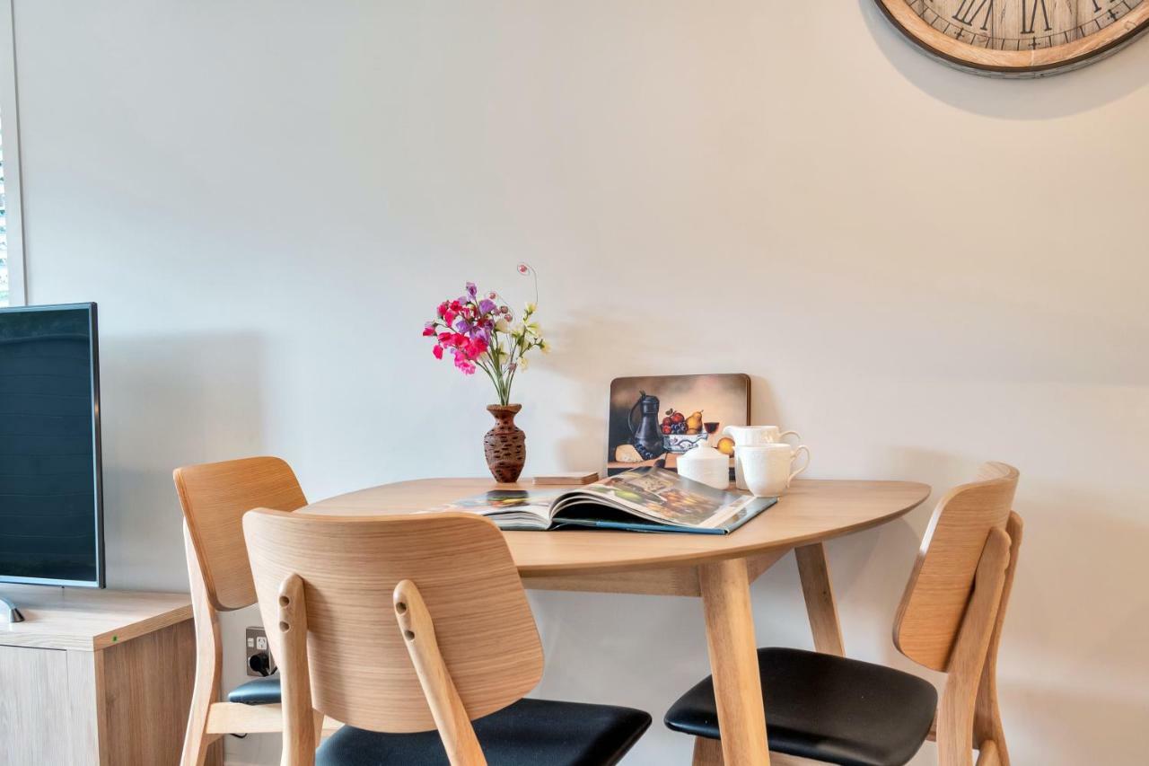 Greenwich Townhouse With Parking And Air-Con أوكلاند المظهر الخارجي الصورة